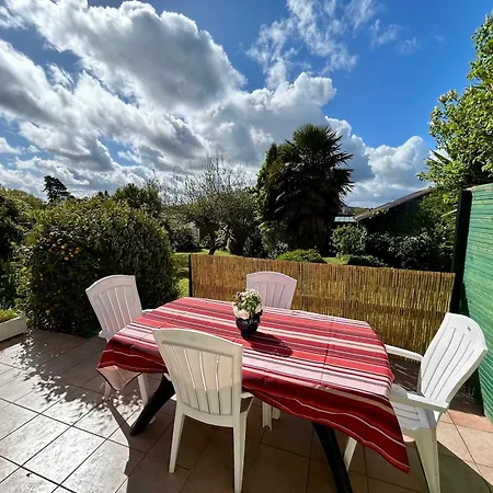Lovely Family House Near The Sea For 8